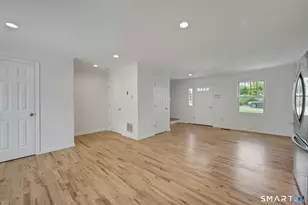 124 Pine Hill Ave, Stamford, CT 06906 - Photo 5