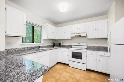 60 Lawn Avenue #24, Stamford, CT 06902 - Photo 11