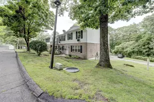 80 Hunter Ct, Torrington, CT 06790 - Photo 5
