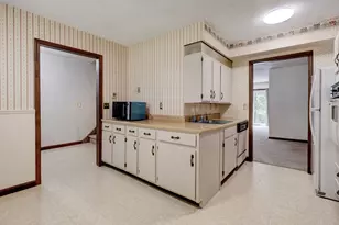 80 Hunter Ct, Torrington, CT 06790 - Photo 17