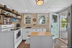 190 Giants Neck Rd, East Lyme, CT 06357 - Photo 3