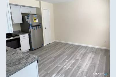 9 South Street #B, Bethel, CT 06801 - Photo 3