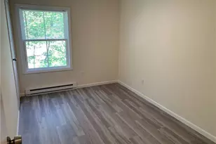 9 South St, Bethel, CT 06801 - Photo 15