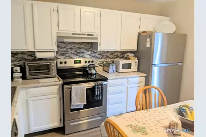 29 Cleveland Street #5, Danbury, CT 06810 - Photo 5