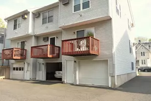29 Cleveland St, Danbury, CT 06810 - Photo 3