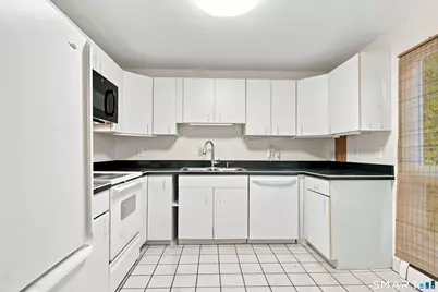 254 Centerbrook Road #254, Hamden, CT 06518 - Photo 5