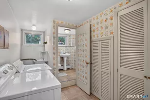 55 Dann Dr, Stamford, CT 06905 - Photo 25