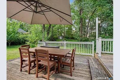 17 North Forest Circle, West Haven, CT 06516 - Photo 31