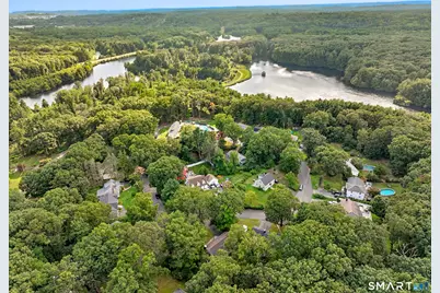 17 North Forest Circle, West Haven, CT 06516 - Photo 35