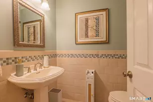 55 Cross St, Danbury, CT 06810 - Photo 7