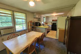 4 Belden Ave, Canton, CT 06019 - Photo 3