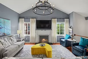 126 Roberton Crossing, Fairfield, CT 06825 - Photo 5