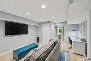 126 Roberton Crossing, Fairfield, CT 06825 - Photo 25
