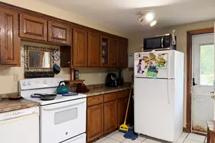 1262 Silver Ln, East Hartford, CT 06118 - Photo 5