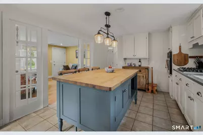 182 Ocean View Avenue, Groton, CT 06355 - Photo 11