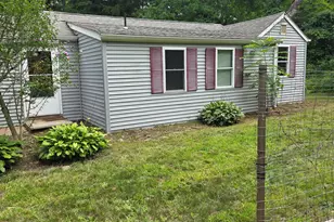 26 Seagraves Rd, Coventry, CT 06238 - Photo 1
