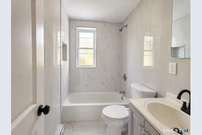10 Edwards Street, Waterbury, CT 06708 - Photo 7