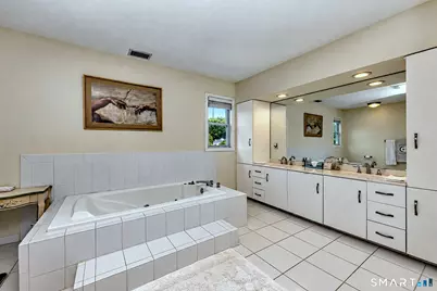 9 Pez Court, North Haven, CT 06473 - Photo 21