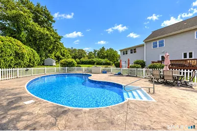 9 Pez Court, North Haven, CT 06473 - Photo 37