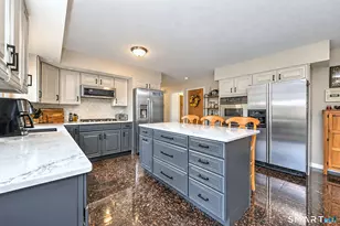 9 Pez Court, North Haven, CT 06473 - Photo 11