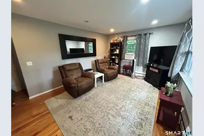 8 Lakeside Drive Exte, Ridgefield, CT 06877 - Photo 3