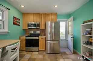 8 Lakeside Dr Exte, Ridgefield, CT 06877 - Photo 9