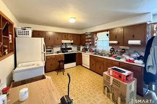 21 Marshall St, West Haven, CT 06516 - Photo 11