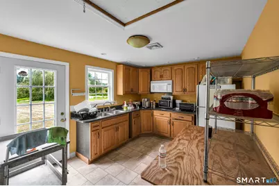 1105 Northrop Road, Wallingford, CT 06492 - Photo 11