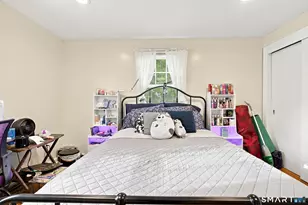 108 Pleasant Ave, East Haven, CT 06512 - Photo 9