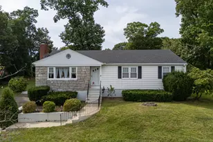 108 Pleasant Ave, East Haven, CT 06512 - Photo 1