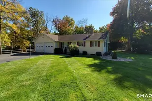 32 Fernridge Rd, West Hartford, CT 06107 - Photo 1
