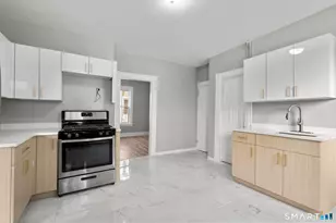 30 N Walnut St, Waterbury, CT 06704 - Photo 5