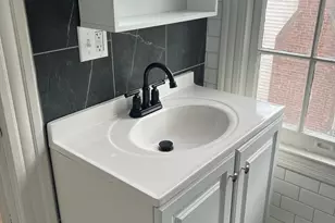85 Brookline Ave, Bloomfield, CT 06002 - Photo 9