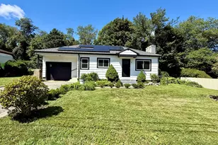 3 Pepperidge Dr, Waterford, CT 06385 - Photo 1