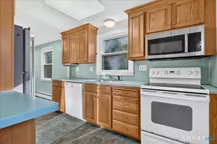 130 Spencer Dr, Middletown, CT 06457 - Photo 9