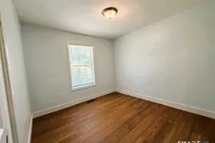 83 Essex Ave, Waterbury, CT 06704 - Photo 15