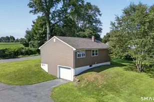 6 White Plains Rd, Norwich, CT 06360 - Photo 31