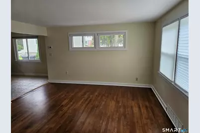 42 McLaughlin Terrace, Derby, CT 06418 - Photo 3