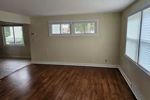 42 McLaughlin Terrace, Derby, CT 06418 - Photo 3