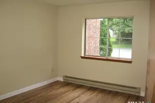 975 Meriden Rd, Waterbury, CT 06705 - Photo 7