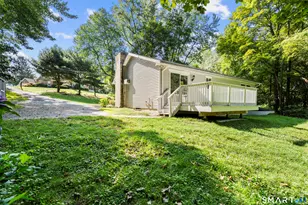 18 Hilltop Dr, Ellington, CT 06029 - Photo 3