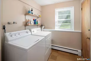 325 Den Rd, Stamford, CT 06903 - Photo 25