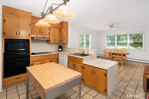 325 Den Rd, Stamford, CT 06903 - Photo 5