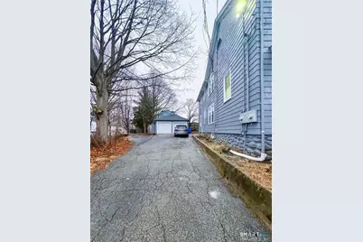 23 Lake Street, Waterbury, CT 06708 - Photo 17