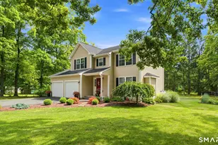 35 Maple Ave, Bristol, CT 06010 - Photo 3