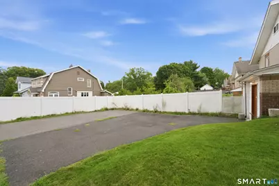 201 Francis Street, New Britain, CT 06053 - Photo 33