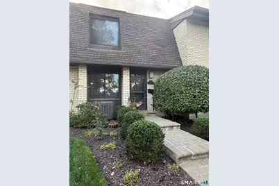 83 Courtland Avenue #09, Stamford, CT 06902 - Photo 1