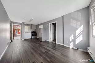 240 Oak St, Bridgeport, CT 06604 - Photo 11