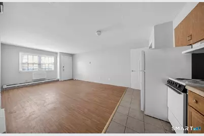 240 Oak Street, Bridgeport, CT 06604 - Photo 17