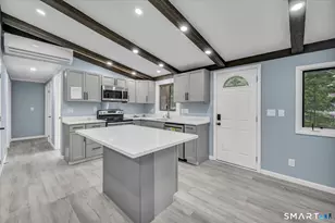 19 Smithfield Ave, Meriden, CT 06451 - Photo 7